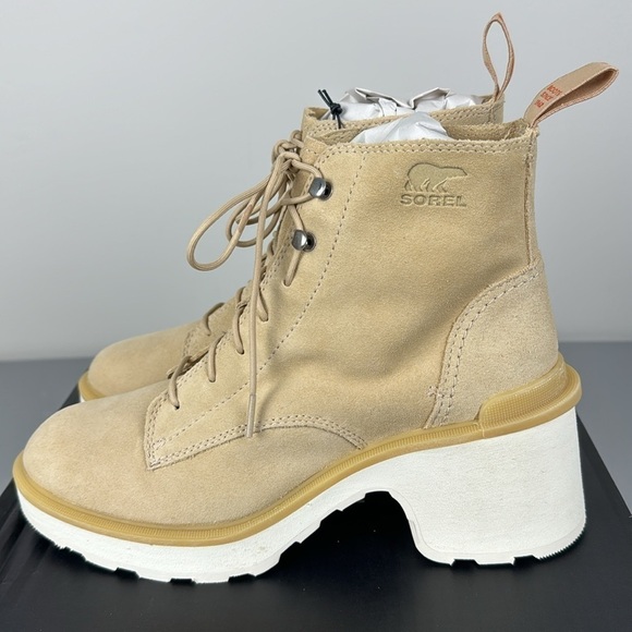 Sorel Hi-Line Lace Up Waterproof Boot. Size 9. - Picture 2 of 13